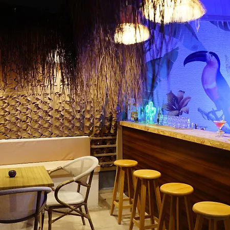 Berry Bella 酒店 马尔马里斯