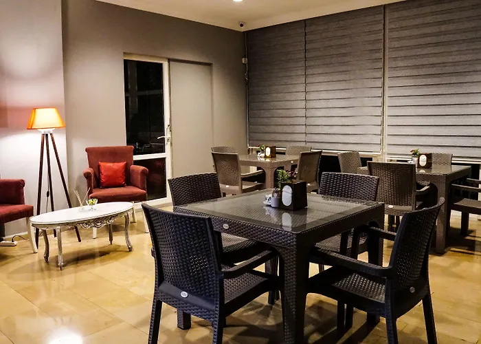 Berry Bella 马尔马里斯